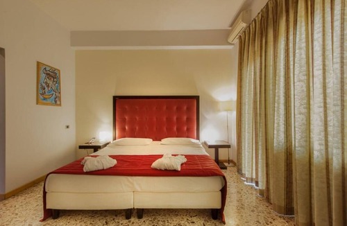 Cassino Hotel | Hotel Piazza Marconi