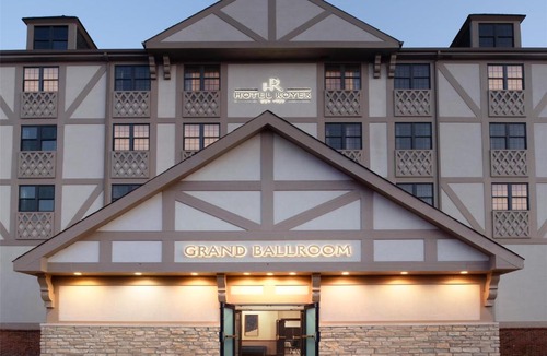 Urbana Hotel | Hotel Royer Urbana Champaign, Tapestry Collection by Hilton