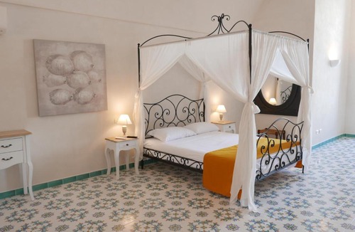 Ponza Hotel | Hotel Torre Dei Borboni