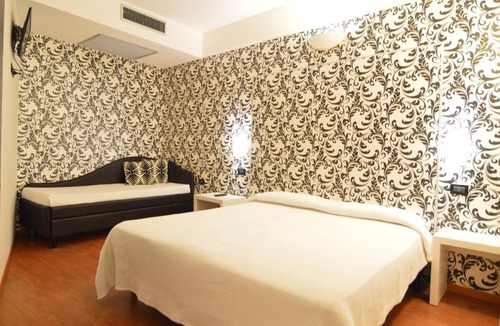 Marina Centro Hotel | Hotel Villa Marina Wellness SPA