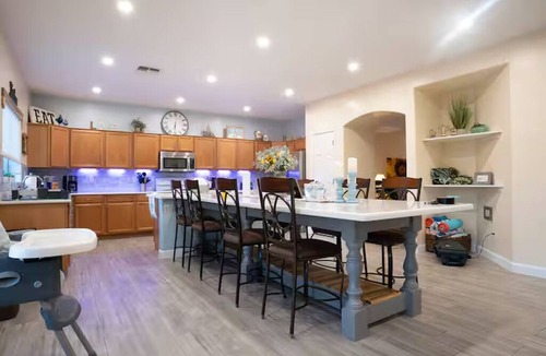 Sundance Villa | Huge Home - Heated Pool - Beautiful Backyard Oasis
