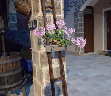 Castel Morrone Bed & Breakfast | Il Ponticello