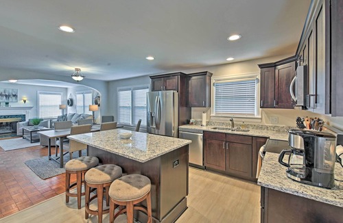 Speedway House | Indianapolis Vacation Rental - Walk to the IMS!