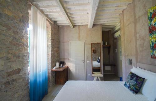 Lucca Historical Center House | Inside the Wall