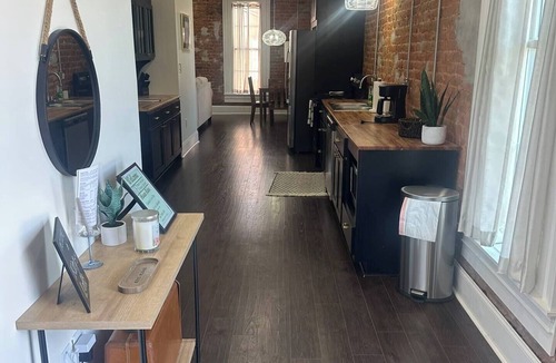 Iuka Apartment | Iuka Historic Downtown King Loft C