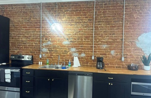 Iuka Apartment | Iuka Historic Downtown King Loft C