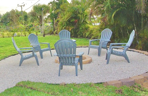 Jensen Beach House | Jensen Surf Shack - Walk to Downtown - Pet Friendly - Close to Beaches!