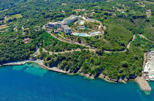 Naregno Hotel | JR Resort Elba International