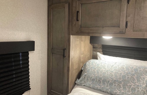 Mayfield House | Kentucky Camper Stay close to Paducah, Murray, LBL & Kentucky Lake.
