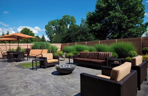 Ithaca Hotel | King | Marriott Ithaca | Free Airport Shuttle, Cornell Minutes, Indoor Pool
