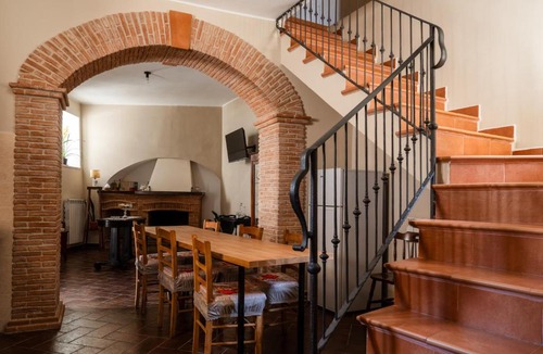 Bucciano House | Labas House Stay Explore Relax