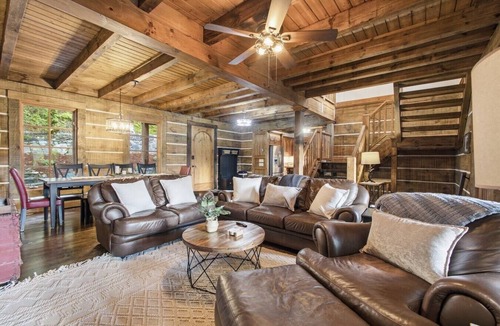 Spring City Cabin | Lakeside Lodge Retreat - Luxury Cabin on Wits Bar Lake