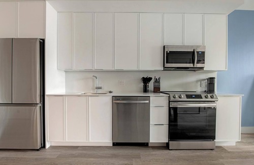 Cardozo Apartment | Landing | Amazing 1BD in Columbia Heights