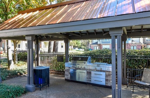 Germantown Apartment | Landing | Incredible 1BD, Tennis Court, Gym