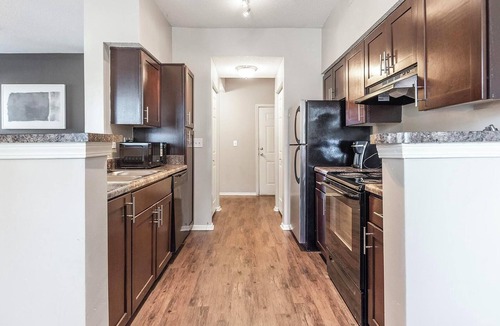 Germantown Apartment | Landing | Modern 1BD, Pool, Gym
