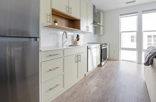 Hyattsville Apartment | Landing | Modern 1BD, Gym, Game Room