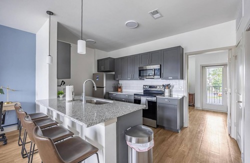 McCordsville Apartment | Landing | Modern 1BD, Clubhouse, Gym
