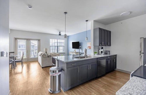 McCordsville Apartment | Landing | Modern 1BD, Clubhouse, Gym