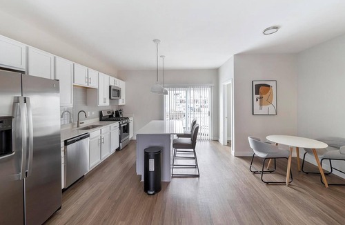 Willow Springs Apartment | Landing | Modern 2BD, Clubhouse, Gym