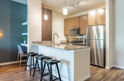 Bridgeport Apartment | Landing | Stunning 2BD in Steelpointe Harbor