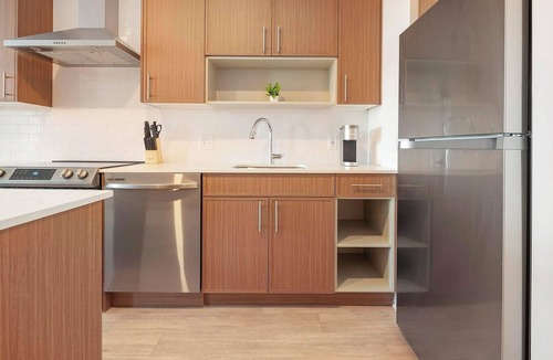 Hyattsville Apartment | Landing | Stylish 2BD, Pool, Game Room