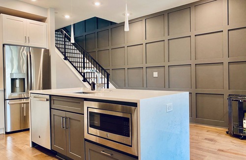 Trinidad House | Lavish Penthouse with Private Rooftop+Views of Capitol&Monument+Parking