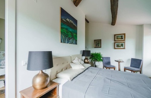 Pontassieve House | Le Fonti - Monteloro, large and bright