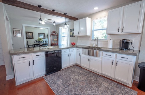 Ocala House | Lemonade Acres: Country Charm Made Convenient!