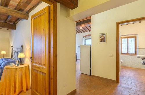 Tavarnelle Val di Pesa Apartment | Leonardo by Interhome