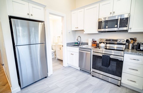 Bartlett Condo | Lift Haus - New Trailside 2br Condo at Attitash - Clean Modern Easy