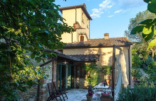 Sesto Fiorentino Apartment | Lovely Apartment with private patio and garden