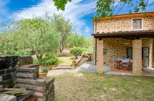 Buggiano House | Lovely home in Buggiano with kitchen