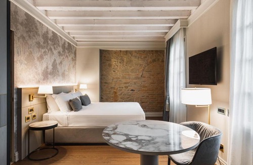 Castel San Pietro Terme House | Lush holiday home in Varignana with bubble bath