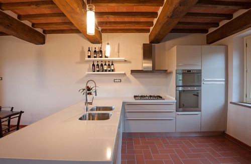Capannori Villa | Luxury Tuscany Villa with Private Pool, 13 Sleeps. Lucca 10 km.