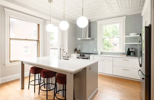 Walnut Hills House | Luxe-Hot Tub-Game Room-Fire Pit-Big Yard-5 min to Downtown and OTR