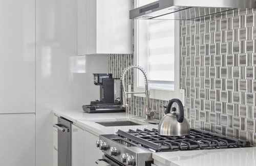 Fort Dupont House | Luxury 4BR home 7 mins to US Capital, Rooftop deck, in Washington Free Parking