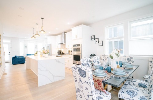 Park View House | Luxury 5BR Park View| Sleeps 17 | Rooftop, Parking
