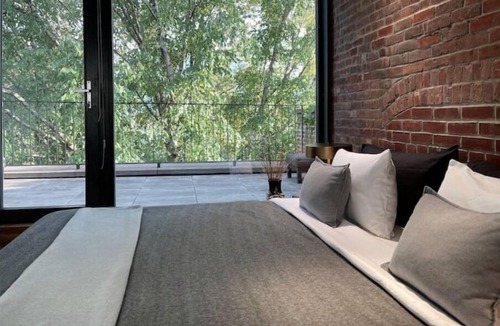 Greenpoint Apartment | Luxury Condo Architect-Renovated Historic Building