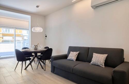 Riccione Villa | Luxury Home Ceccarini - Lungomare con parcheggio privato