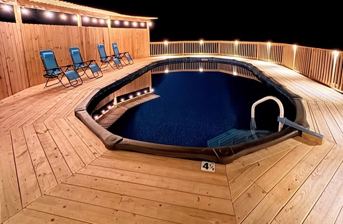 Nazareth House | Luxury Retreat: Golf Sim, Massage Chairs, Curved Cinema