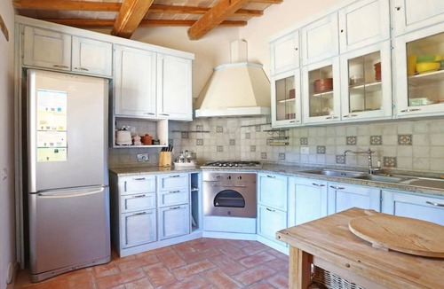 Quadro Villa | Luxury traditional Villa & private infinity pool. Stunning views of Todi. Piano