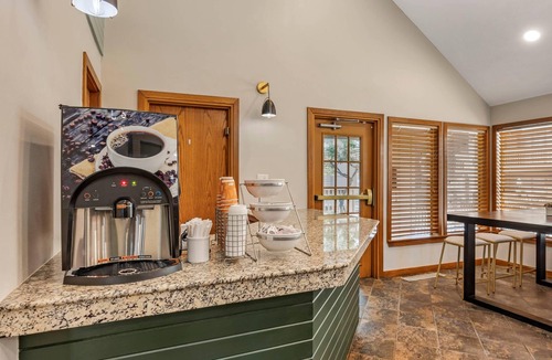 Springfield Apartment | MainStay Suites Springfield South - Battlefield Rd