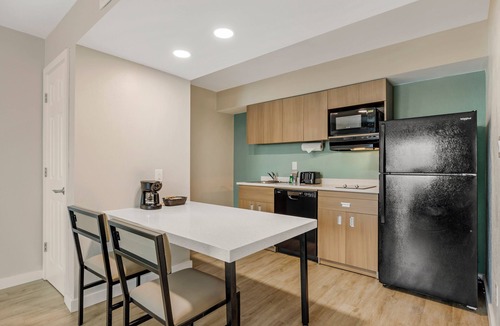 Springfield Apartment | MainStay Suites Springfield South - Battlefield Rd
