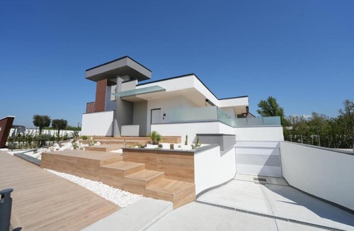 Camaldoli House | Maison d'Elite