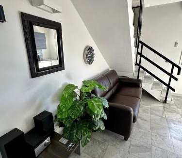 Prato Apartment | Marble apartment