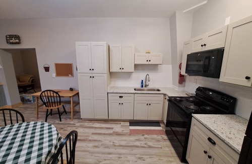Carsley House | Modern Bunkhouse in a rural Virginia setting near Williamsburg & Smithfield