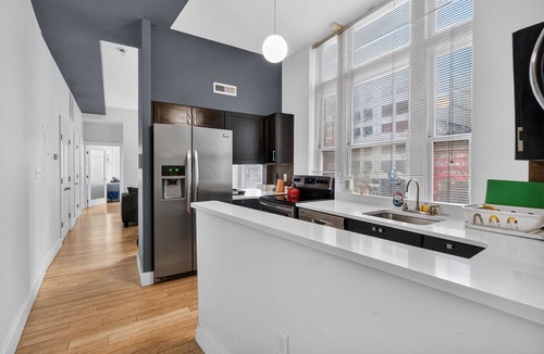 Downtown Baltimore Condo | Modern Corner 1BR w/Views | Near Harbor & Stadium