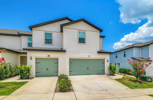 Dundee Apartment | Modern Dundee Townhome Near Lakes & Legoland!