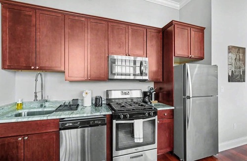 Olde Kensington Apartment | Modern Studio near The Piazza | NoLibs | Sleeps 2