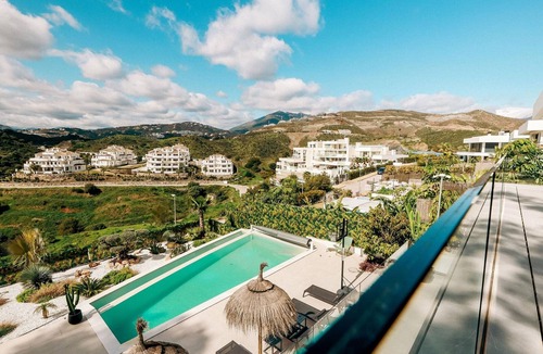 Puerto Banus Villa | Modern villa with panoramic views, heated pool